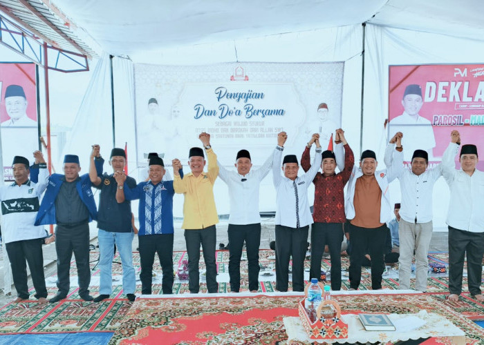 12 Partai Deklarasikan Parosil-Mad Hasnurin Pasangan Cabup-Cawabup Lambar 2024