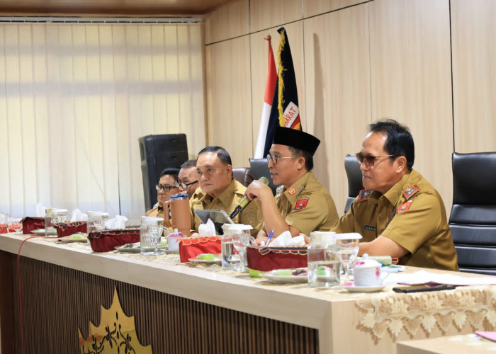 HUT ke-35 Lampung Barat Parosil Minta Jadikan Momentum Bangga Dengan Adat Sai Batin