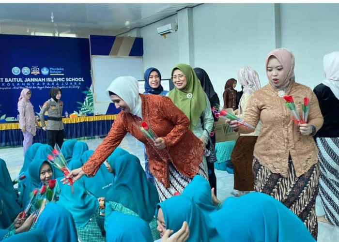 Hari Kartini, Polwan Polda Lampung Edukasi Pencegahan Bullying 