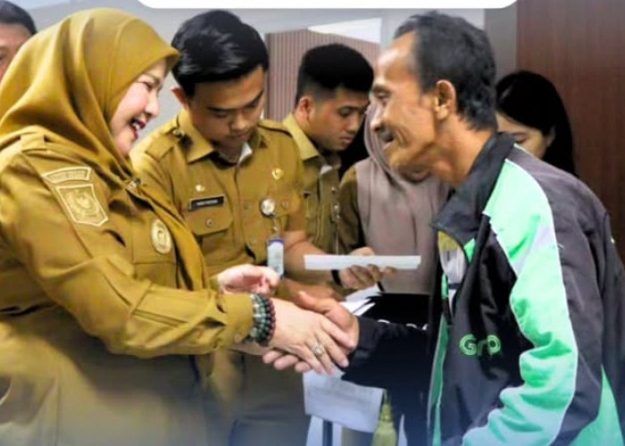 Pemkot Bandar Lampung Salurkan Bansos Rp365 Juta untuk 69 Warga Terdampak Bencana dan Sakit