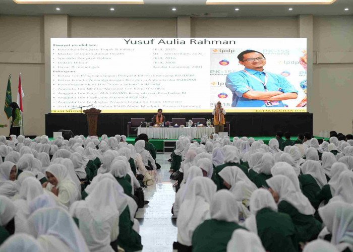 FTK UIN Raden Intan Lampung Dorong Generasi Emas Sehat Mental dan Fisik Lewat Studium Generale