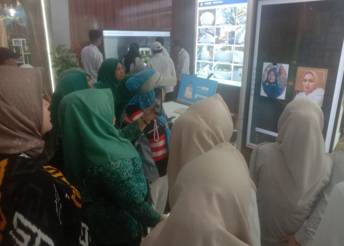 Rupa Wajah Jadi Magnet Bandar Lampung Expo, Ratusan Pengunjung Antre Cek Mirip Artis