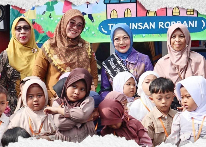 Tahun Ajaran Baru, Bunda PAUD Lampura Kunjungi 2 TK