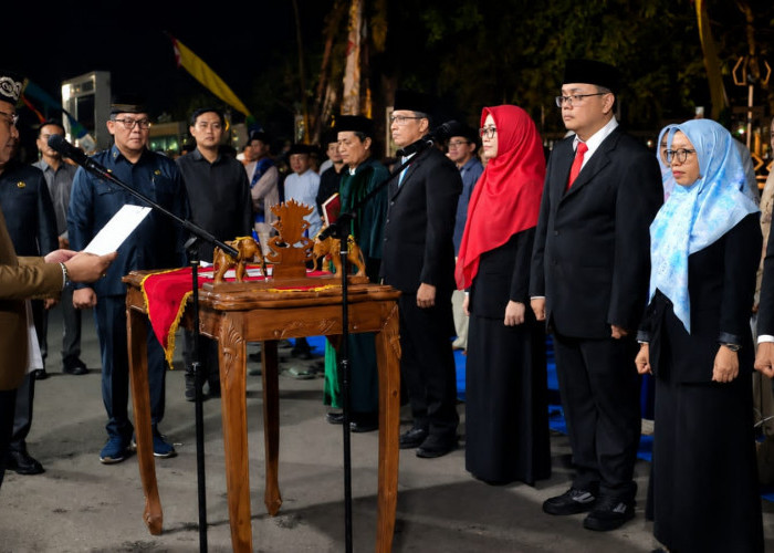 Beda! Pejabat Pratama Metro Dilantik di Alun-Alun Kota
