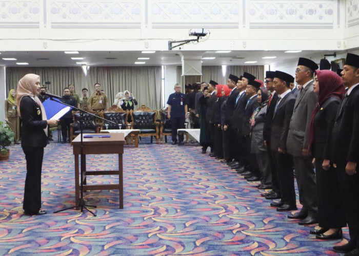 Lantik Pejabat Eselon III dan IV, Wagub Jihan Tekankan Adaptasi Cepat, Loyalitas, dan Empati