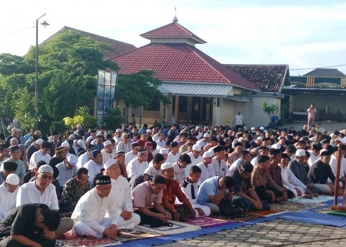 Prof. Warsito: Waspada Gangguan Jalur Energi Dunia, Umat Islam Harus Siap Mental dan Hidup Hemat