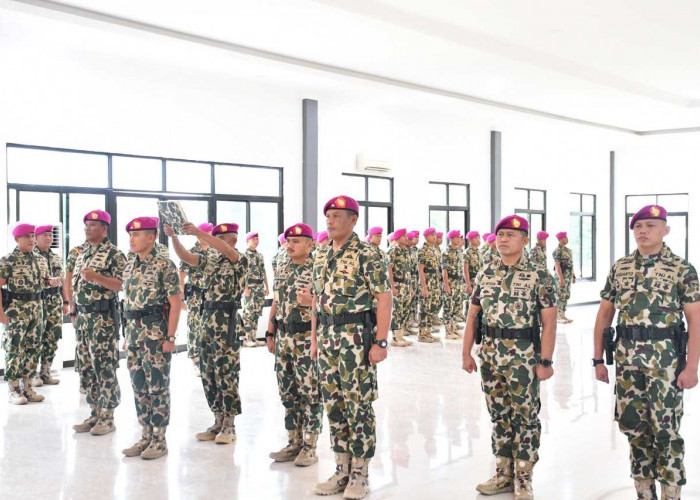 Danbrigif 4 Marinir/BS Pimpin Sertijab Empat Jabatan Strategis, Tekankan Regenerasi dan Profesionalisme