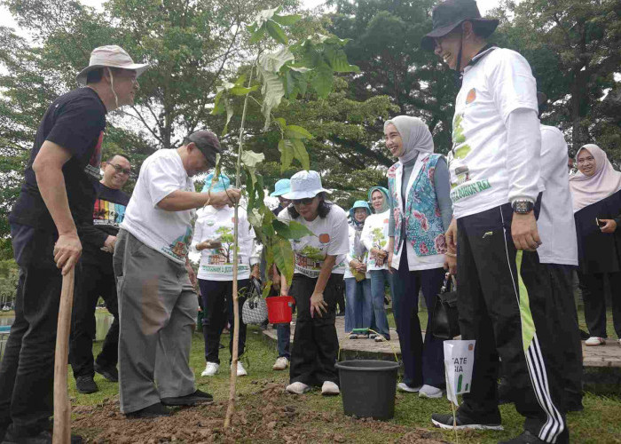 Fun Fishing dan Penanaman Pohon Warnai Dies Natalis ke-57 UIN RIL dan HAB Kemenag ke-80