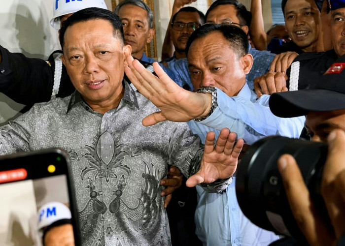 Penyidik Kejagung Tahan Eks Jampidsus Febrie Adriansyah
