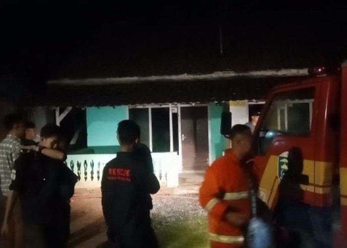 Kebakaran! Rumah Kosong di Rawasari IV Kota Metro Gosong