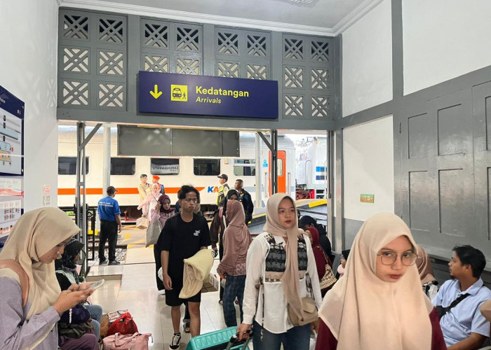 Tiket Kereta Api Libur Idul Adha Sudah Habis Terjual