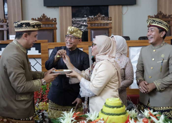 Rapat Paripurna HUT Ke-27 Lamtim Jadi Momentum Penguat Pembangunan Berkelanjutan