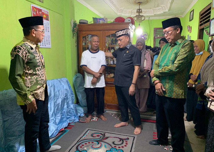 Walikota Metro Bertakziah di Rumah Hafizah Al-Qur’an, Bunga Rosana Korban Terseret Arus Wira Garden