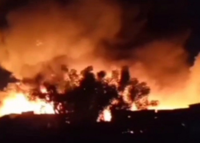 Lagi Diduga Gudang Pengolaan Minyak Mentah Di Lampung Kembali Terbakar Diduga Milik Oknum Insial SYD