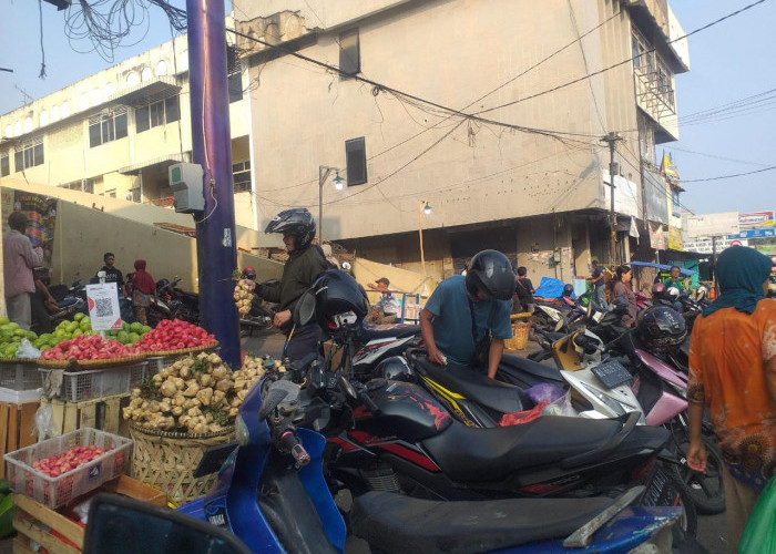 Pembongkaran Pasar Pasir Gintung Bandarlampung  Tunggu Proses Lelang 