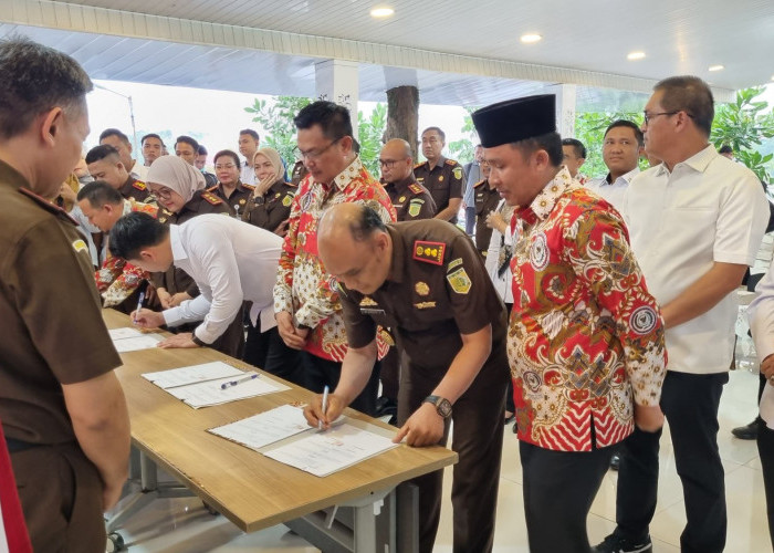 Parosil Mabsus Resmi Dilantik Sebagai Ketua DPC ABPEDNAS Lampung Barat