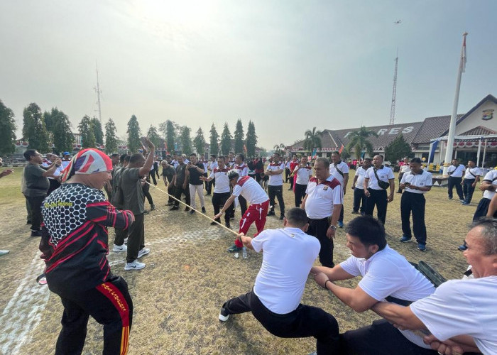 Semangat Kemerdekaan, Polres Lampung Utara Gelar Olah Raga Bersama TNI