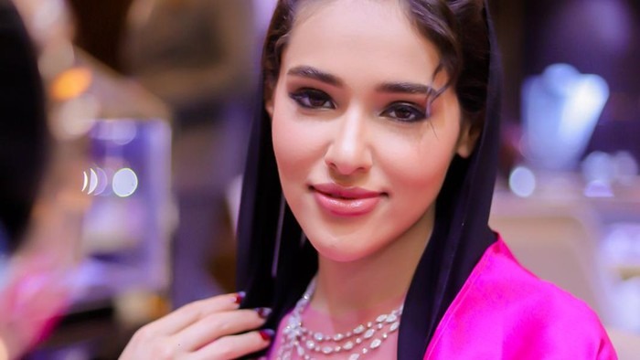 Putri Bahrain, Shaikha Jawaher Memborong Berlian Senilai Rp2 Miliar di Mall Jakarta