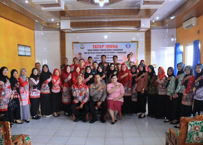 Kunjungi Kemala Bhayangkari, Kapolres Lampura Tatap Muka Bersama Dewan Guru dan Staf