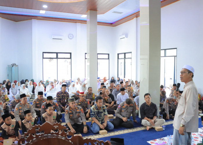 Wujudkan Pemilu Damai, Aman dan Kondusif, Polres Lampung Utara Gelar Sholawatan