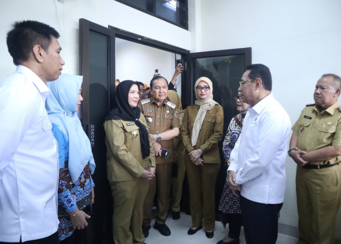 Wamenkes Soroti Pentingnya Deteksi Dini TB saat Kunjungi Bandar Lampung