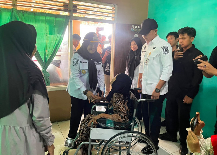 Pemkot Bandar Lampung Bagikan Ratusan Alat Bantu Kesehatan untuk Warga di HUT ke-81 RI
