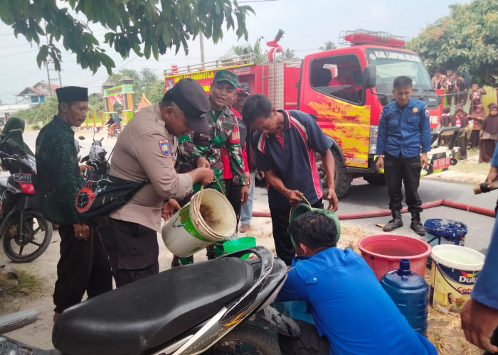 Di Palas tak Hanya Sawah Kekeringan, Air Bersih pun Mulai Payah Didapatkan