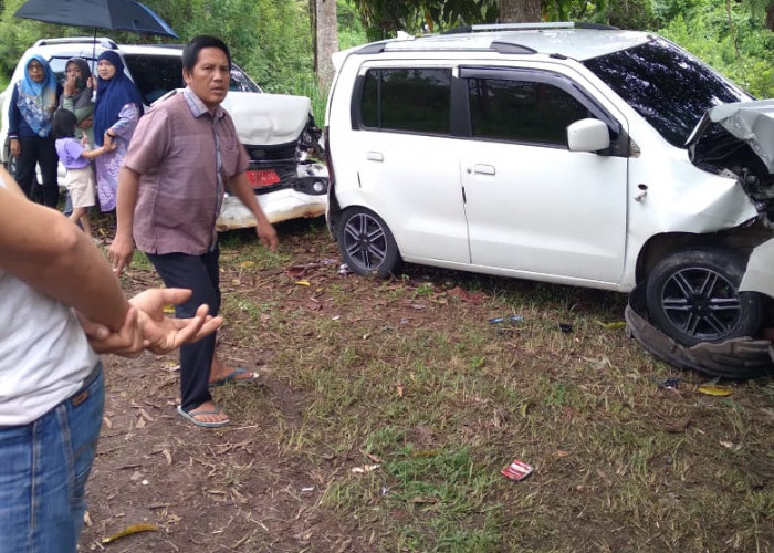 Tabrakan Beruntun Libatkan Kendaraan Dinas  Lampung Utara 