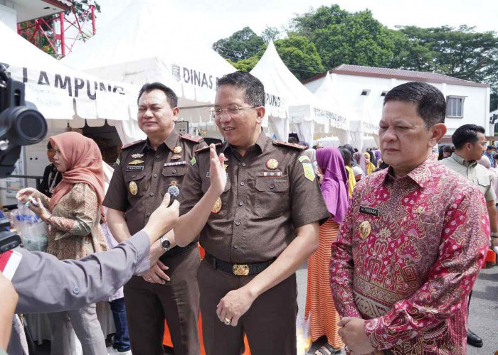 Wujud Kepedulian dan Songsong Idul Fitri Kejati Lampung Kembali Gelar Pasar Murah