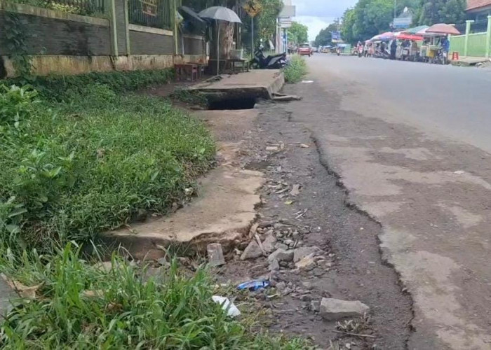Infrastruktur Kawasan Pendidikan Metro Timur Tak Ramah Pada Peserta Didik