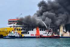 Mencekam! KMP Batu Mandi Terbakar di Selat Sunda, 420 Penumpang Dievakuasi
