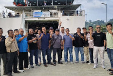 Di Pelabuhan Sinabang, PWI Simeulue Lepas Nasir Nurdin dengan Teriakan Dua Periode