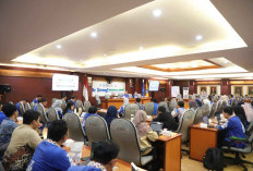 Unila Bekali Dosen Tendik Hadapi Era AI dan Transformasi Digital