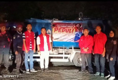 PDI Perjuangan Bandar Lampung Bagikan Ribuan Masker dan Semprot Jalan Dampak Abu Vulkanik