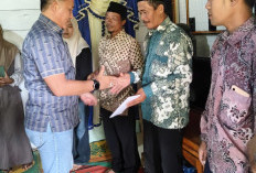 Duka Mendalam, Bupati Lambar Takziah ke Keluarga Korban Kecelakaan Pengurus Muslimat NU