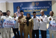 Walikota Eva Beri Tali Asih Kepada Atlet Peraih Medali SEA Games 2025