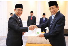 Menag Serahkan SK Pengurus Baznas 2026–2031