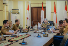 Wagub Jihan Pimpin Rapat Evaluasi Program Prioritas Desaku Maju