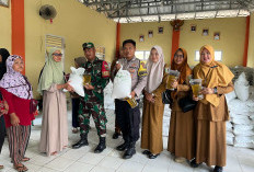 Pastikan Tepat Sasaran, Kodim 0429/Lamtim Kawal Pendistribusian Bantuan Pangan Bulog di 24 Kecamatan  