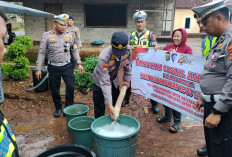 Sambut Hari Bhayangkara ke-80, Polres Lampura Salurkan Bantuan Air Bersih ke Warga