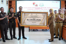 Kejari Lampura Pulihkan Keuangan Daerah Rp1,33 Miliar