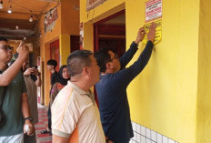 Pemkot Metro Mulai Pasang Stiker Shopping Center Sebagai Penegasan Aset Milik Daerah