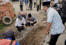 Tinjau Jalan Jatimulyo Gubernur Lampung Perintahkan Perbaikan dan Normalisasi Drainase