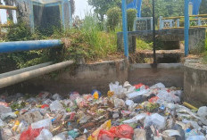 TPAS Karangrejo dan PDU Rejomulyo Ditutup, Tumpukan Sampah di Irigasi Bertambah