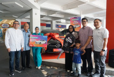 Pelanggan Asal Medan Bawa Pulang Mobil Mewah dari Telkomsel