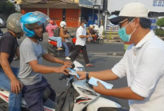  IJP Lampung Bagikan 3.000 Masker untuk Pengendara Terdampak Abu Vulkanik