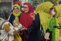 Aksi Sosial Jumat Berkah, Ketua DPRD Metro dan Kombes Ringankan Beban Dapur Warga