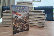 Dosen UIN RIL Luncurkan Buku Historia Magistra Vitae