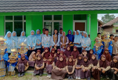 Didamping Ketua DPRD Lamsel, Anggota DPR RI Komisi X Ruby Chairani Resmikan Gedung Sekolah SDN 2 Negara Ratu 