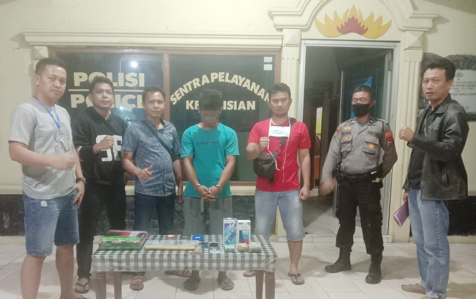 Polsek Banjar Agung Bersama Tekab 308 Polres Tulang Bawang Tangkap Pelaku Curat Counter HP